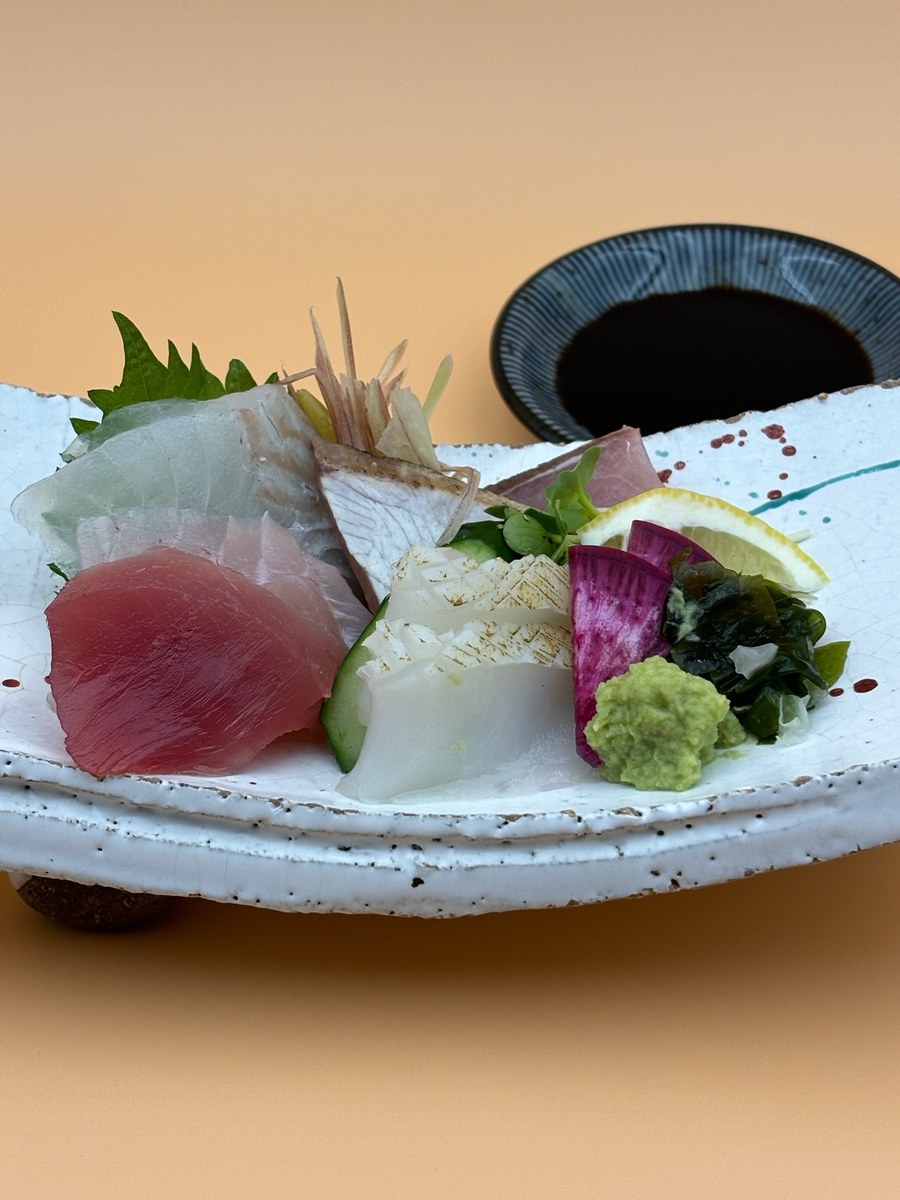 お刺身盛り合わせ